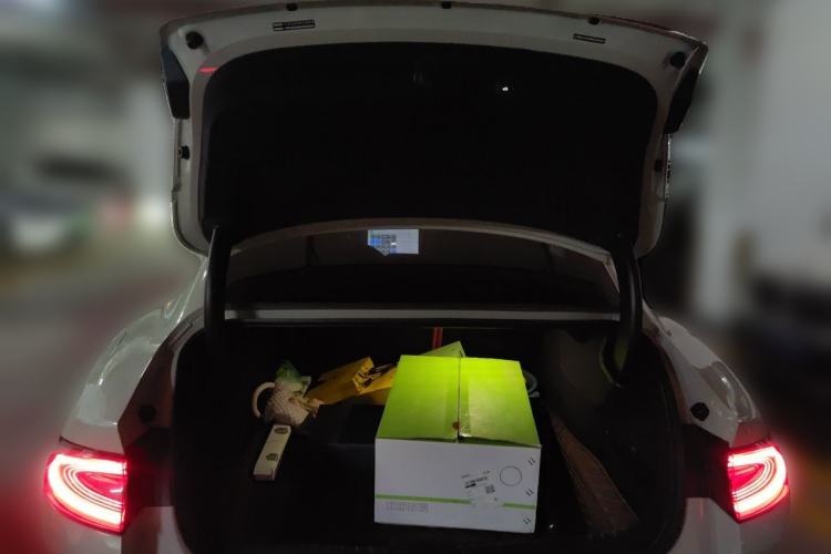 Used Xiaomi Auto SU7 2024 Rear-Drive Long-Range Intelligent Driving Version Trunk