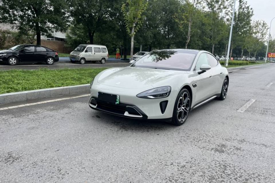 Xiaomi Auto SU7 2024
