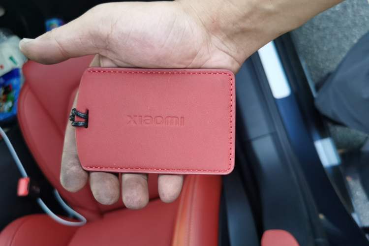 Used Xiaomi Auto SU7 2024 Rear-Drive Ultra-Long Range Advanced Pro-Level Intelligent Driving Version Vehicle Key