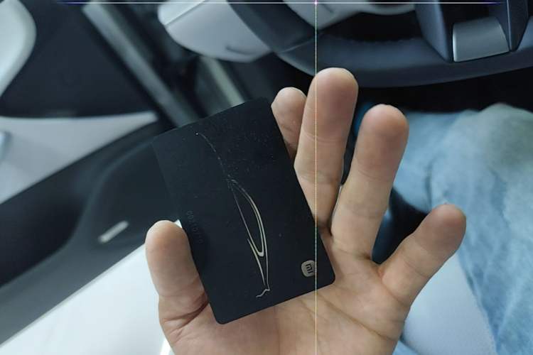 Used Xiaomi Auto SU7 2024 Rear-Drive Long-Range Intelligent Driving Version Vehicle Key