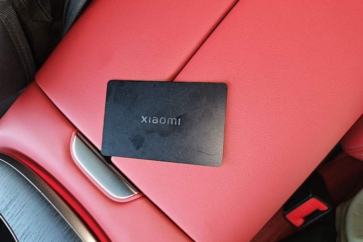 Used Xiaomi Auto SU7 2024 Rear-Drive Ultra-Long Range Advanced Pro-Level Intelligent Driving Version Vehicle Key