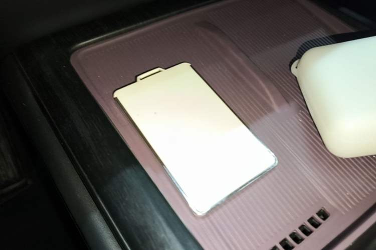 Used Xiaomi Auto SU7 2024 Rear-Drive Long-Range Intelligent Driving Version Vehicle Key