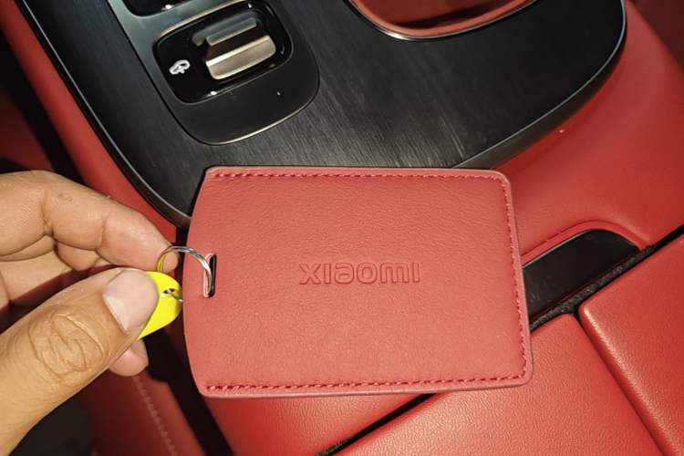 Used Xiaomi Auto SU7 2024 Four-Wheel Drive Ultra-Long Range Advanced Intelligent Driving Max Edition Vehicle Key