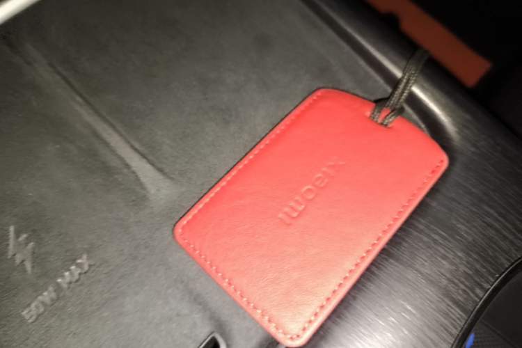 Used Xiaomi Auto SU7 2024 Rear-Drive Ultra-Long Range Advanced Pro-Level Intelligent Driving Version Vehicle Key
