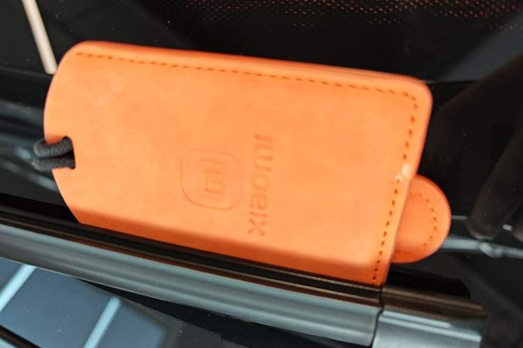 Used Xiaomi Auto SU7 2024 Rear-Drive Ultra-Long Range Advanced Pro-Level Intelligent Driving Version Vehicle Key
