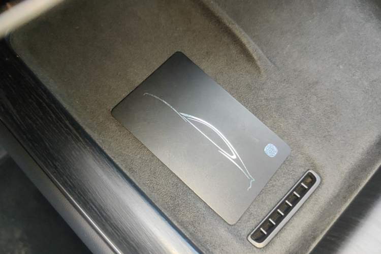 Used Xiaomi Auto SU7 2024 Rear-Drive Ultra-Long Range Advanced Pro-Level Intelligent Driving Version Vehicle Key