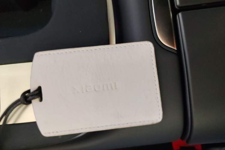 Used Xiaomi Auto SU7 2024 Rear-Drive Ultra-Long Range Advanced Pro-Level Intelligent Driving Version Vehicle Key