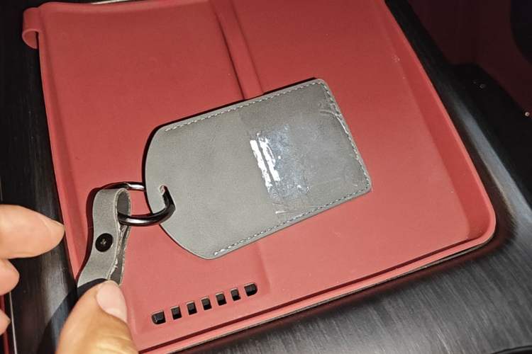 Used Xiaomi Auto SU7 2024 Rear-Drive Long-Range Intelligent Driving Version Vehicle Key