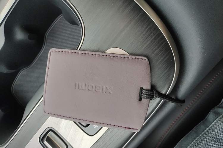 Used Xiaomi Auto SU7 2024 Rear-Drive Ultra-Long Range Advanced Pro-Level Intelligent Driving Version Vehicle Key