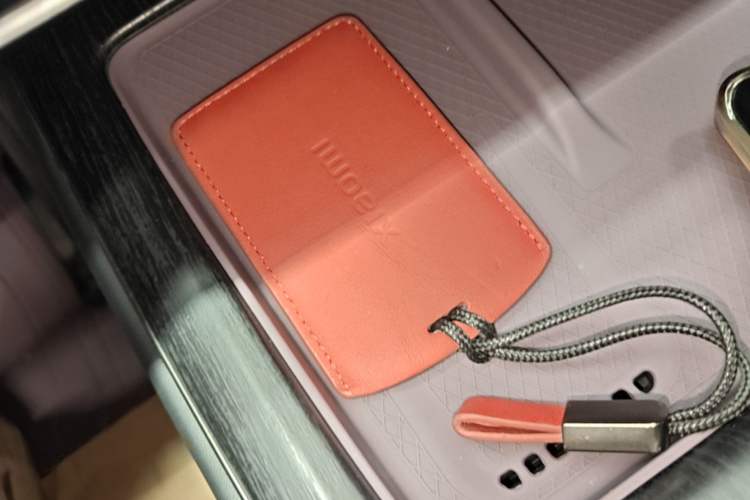 Used Xiaomi Auto SU7 2024 Rear-Drive Long-Range Intelligent Driving Version Vehicle Key