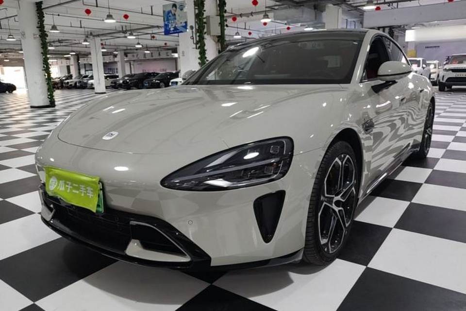Xiaomi Auto SU7 2024
