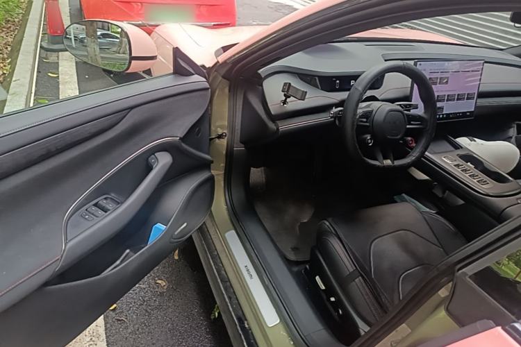 Used Xiaomi Auto SU7 2024 Rear-Drive Ultra-Long Range Advanced Pro-Level Intelligent Driving Version Driver Seat