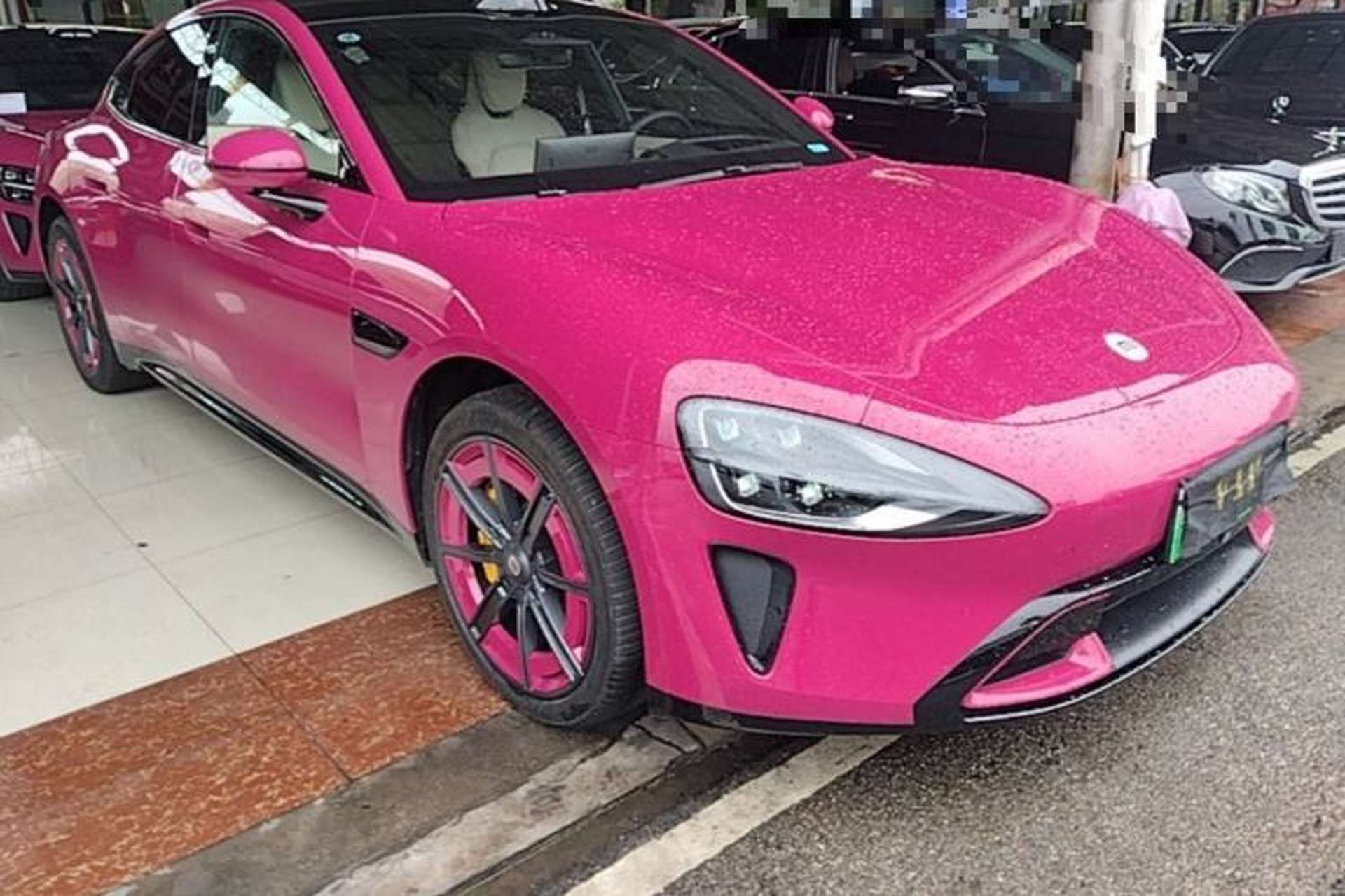 Used Xiaomi Auto SU7 2024 Four-Wheel Drive Ultra-Long Range Advanced Intelligent Driving Max Edition Front Right 45 Deg