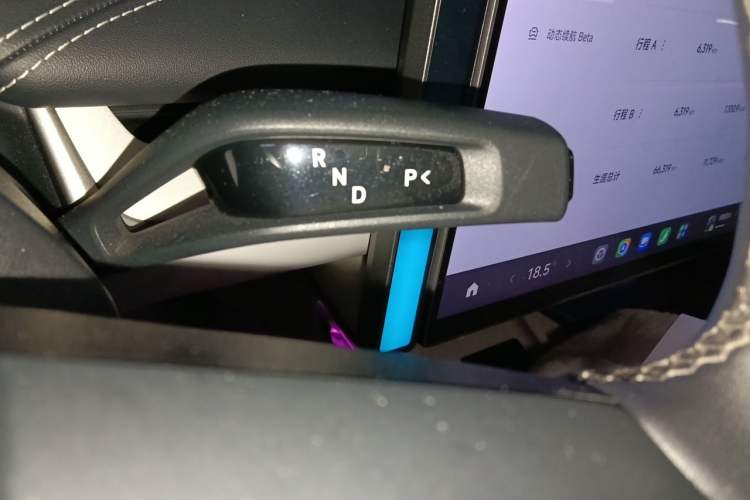 Used Xiaomi Auto SU7 2024 Four-Wheel Drive Ultra-Long Range Advanced Intelligent Driving Max Edition Gear Lever