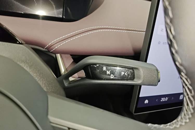Used Xiaomi Auto SU7 2024 Rear-Drive Long-Range Intelligent Driving Version Gear Lever