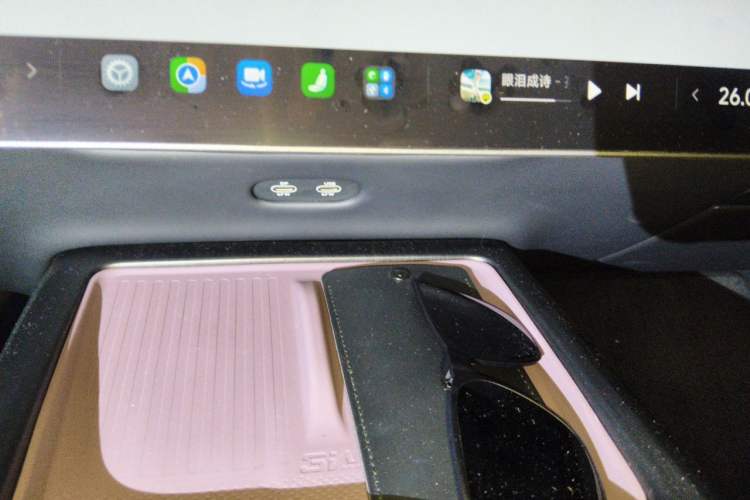 Used Xiaomi Auto SU7 2024 Rear-Drive Long-Range Intelligent Driving Version Audio And AC Panel