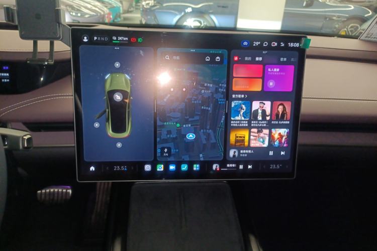 Used Xiaomi Auto SU7 2024 Four-Wheel Drive Ultra-Long Range Advanced Intelligent Driving Max Edition Audio And AC Panel