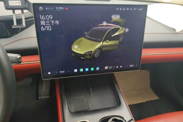 Used Xiaomi Auto SU7 2024 Rear-Drive Long-Range Intelligent Driving Version Audio And AC Panel