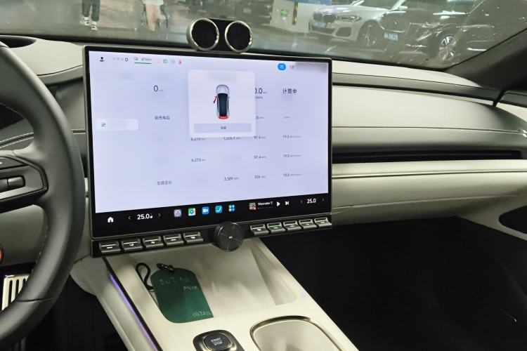 Used Xiaomi Auto SU7 2024 Four-Wheel Drive Ultra-Long Range Advanced Intelligent Driving Max Edition Audio And AC Panel