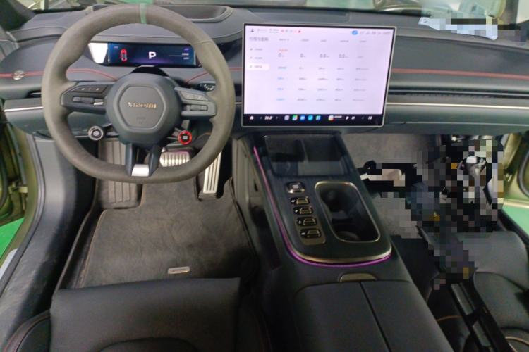 Used Xiaomi Auto SU7 2024 Four-Wheel Drive Ultra-Long Range Advanced Intelligent Driving Max Edition Center Console
