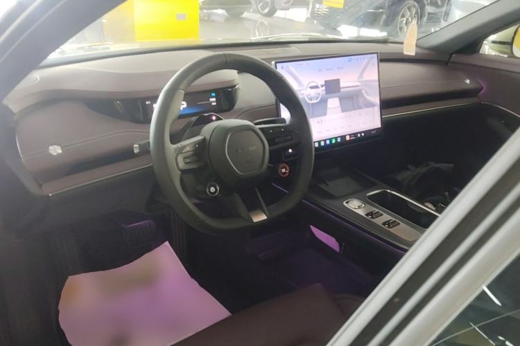 Used Xiaomi Auto SU7 2024 Rear-Drive Long-Range Intelligent Driving Version Center Console