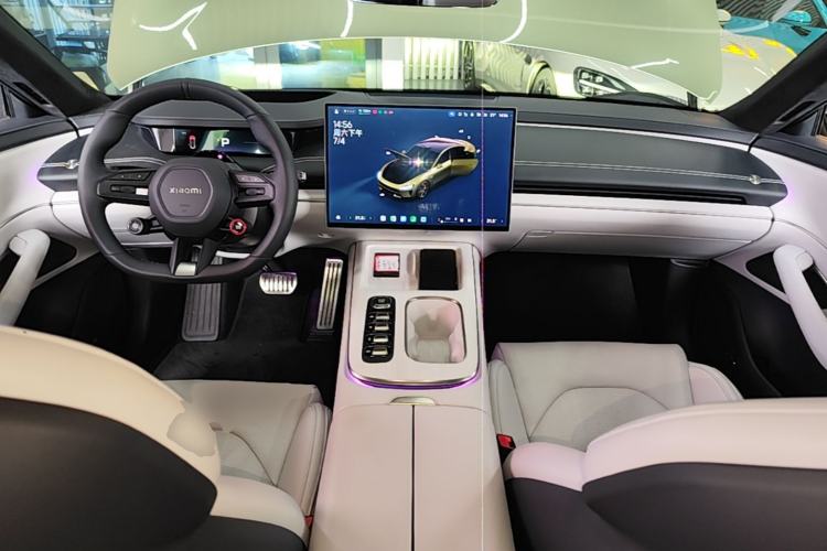 Used Xiaomi Auto SU7 2024 Four-Wheel Drive Ultra-Long Range Advanced Intelligent Driving Max Edition Center Console