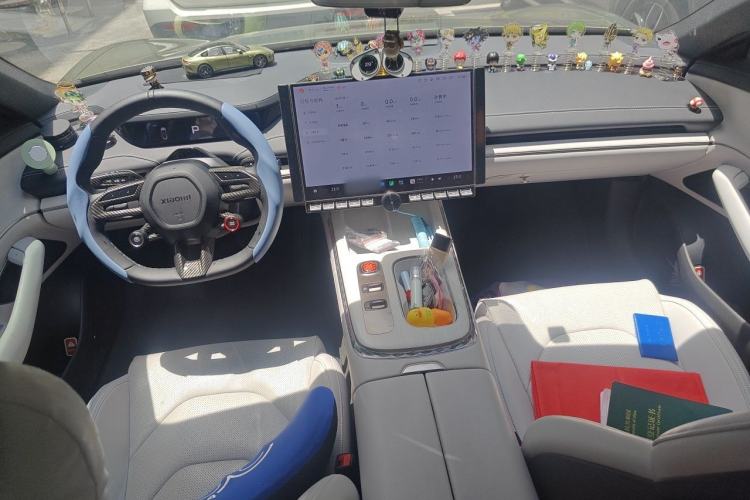 Used Xiaomi Auto SU7 2024 Rear-Drive Long-Range Intelligent Driving Version Center Console