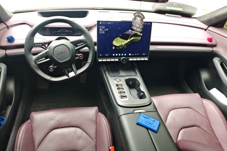 Used Xiaomi Auto SU7 2024 Four-Wheel Drive Ultra-Long Range Advanced Intelligent Driving Max Edition Center Console