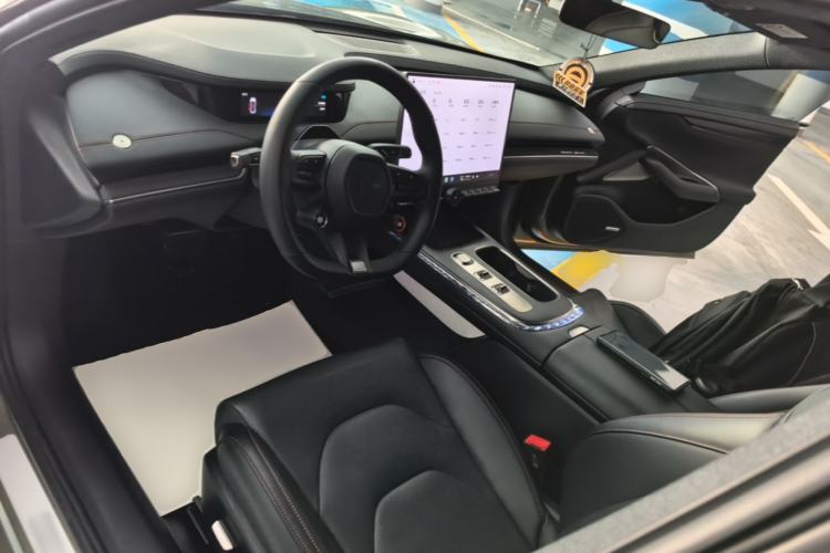 Used Xiaomi Auto SU7 2024 Rear-Drive Standard Founder Edition Center Console