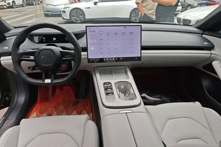 Used Xiaomi Auto SU7 2024 Rear-Drive Long-Range Intelligent Driving Version Center Console