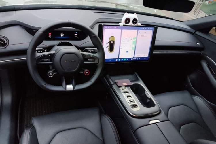 Used Xiaomi Auto SU7 2024 Rear-Drive Ultra-Long Range Advanced Pro-Level Intelligent Driving Version Center Console