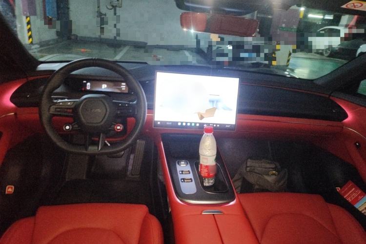 Used Xiaomi Auto SU7 2024 Rear-Drive Long-Range Intelligent Driving Version Center Console