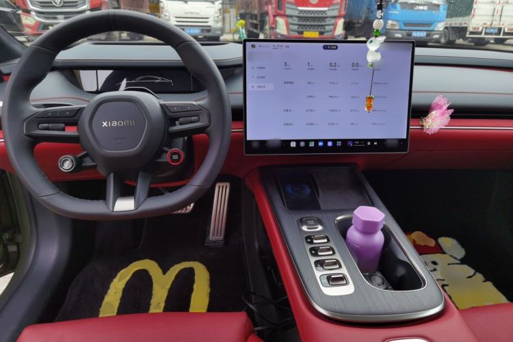 Used Xiaomi Auto SU7 2024 Four-Wheel Drive Ultra-Long Range Advanced Intelligent Driving Max Edition Center Console