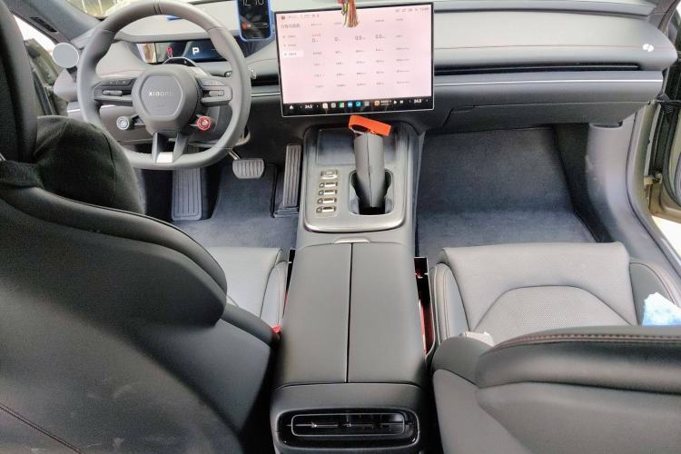 Used Xiaomi Auto SU7 2024 Rear-Drive Ultra-Long Range Advanced Pro-Level Intelligent Driving Version Center Console