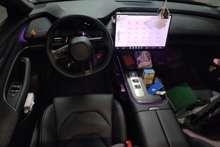 Used Xiaomi Auto SU7 2024 Rear-Drive Ultra-Long Range Advanced Pro-Level Intelligent Driving Version Center Console