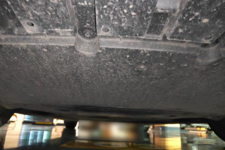 Used Xiaomi Auto SU7 2024 Rear-Drive Standard Founder Edition Chassis Front