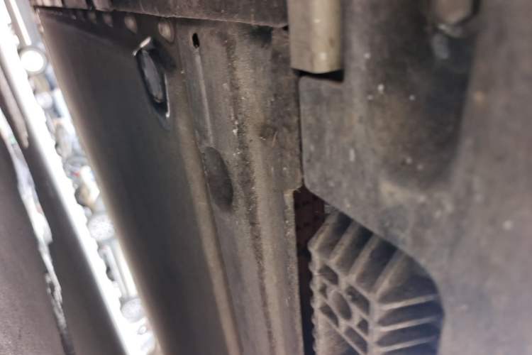 Used Xiaomi Auto SU7 2024 Four-Wheel Drive Ultra-Long Range Advanced Intelligent Driving Max Edition Chassis Front Left