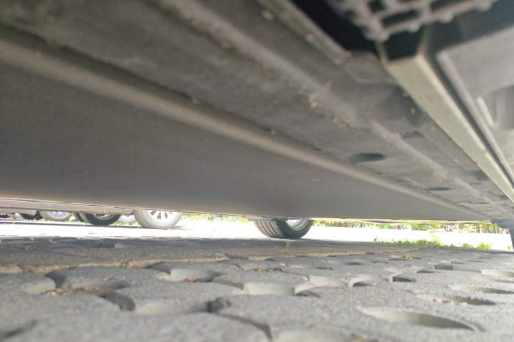 Used Xiaomi Auto SU7 2024 Four-Wheel Drive Ultra-Long Range Advanced Intelligent Driving Max Edition Chassis Front Left