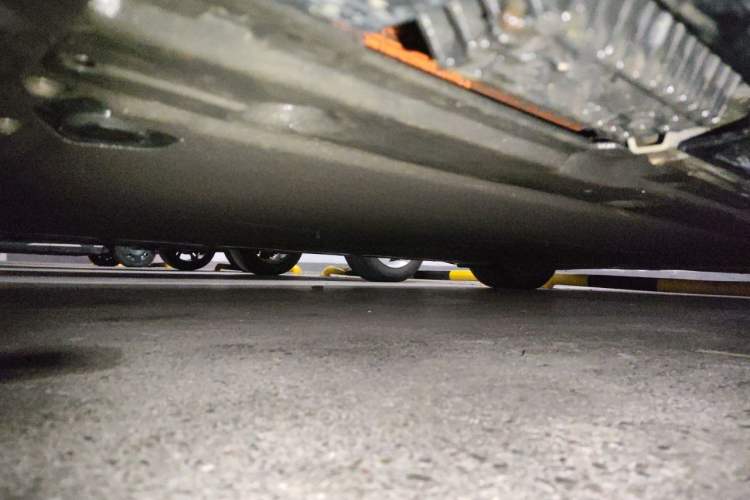 Used Xiaomi Auto SU7 2024 Rear-Drive Ultra-Long Range Advanced Pro-Level Intelligent Driving Version Chassis Front Left