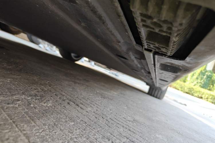 Used Xiaomi Auto SU7 2024 Rear-Drive Long-Range Intelligent Driving Version Chassis Front Left