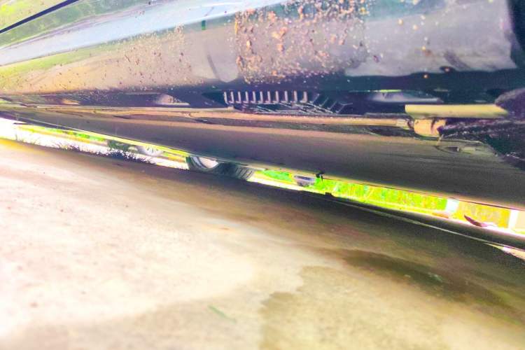 Used Xiaomi Auto SU7 2024 Four-Wheel Drive Ultra-Long Range Advanced Intelligent Driving Max Edition Chassis Front Right