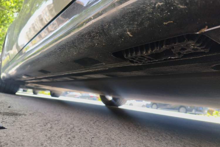 Used Xiaomi Auto SU7 2024 Four-Wheel Drive Ultra-Long Range Advanced Intelligent Driving Max Edition Chassis Front Right