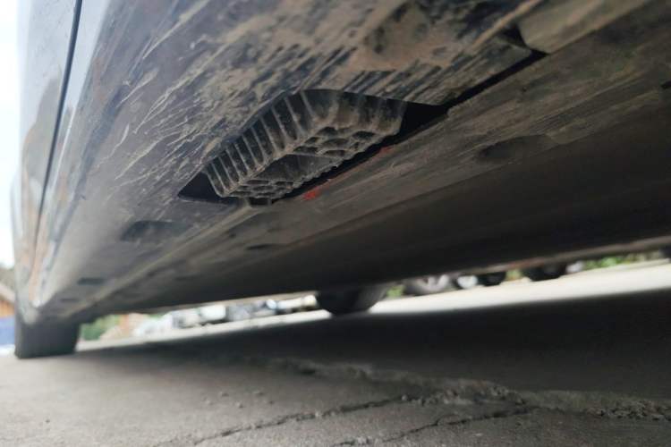 Used Xiaomi Auto SU7 2024 Rear-Drive Long-Range Intelligent Driving Version Chassis Front Right