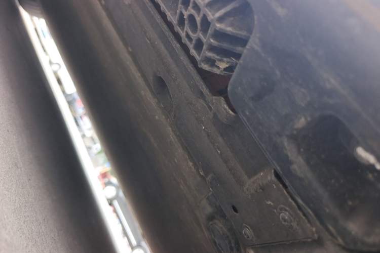 Used Xiaomi Auto SU7 2024 Four-Wheel Drive Ultra-Long Range Advanced Intelligent Driving Max Edition Chassis Rear Left