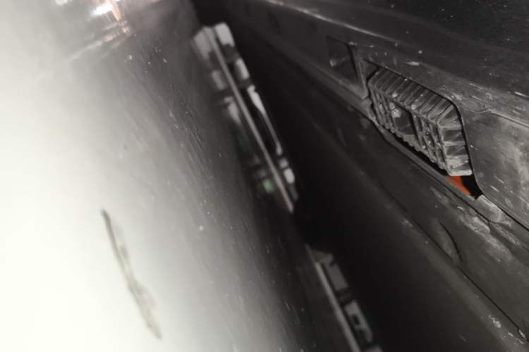 Used Xiaomi Auto SU7 2024 Four-Wheel Drive Ultra-Long Range Advanced Intelligent Driving Max Edition Chassis Rear Left