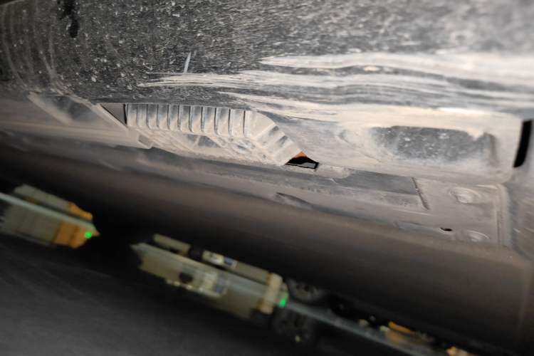 Used Xiaomi Auto SU7 2024 Rear-Drive Standard Founder Edition Chassis Rear Left