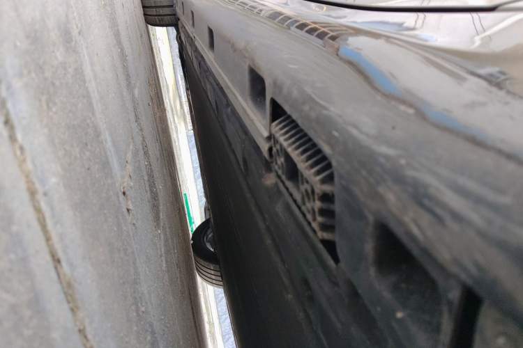 Used Xiaomi Auto SU7 2024 Rear-Drive Ultra-Long Range Advanced Pro-Level Intelligent Driving Version Chassis Rear Left