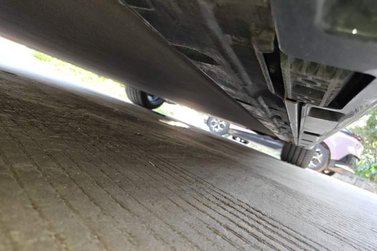 Used Xiaomi Auto SU7 2024 Rear-Drive Long-Range Intelligent Driving Version Chassis Rear Right