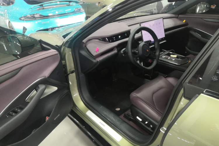 Used Xiaomi Auto SU7 2024 Rear-Drive Long-Range Intelligent Driving Version Driver Seat