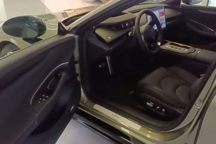 Used Xiaomi Auto SU7 2024 Four-Wheel-Drive Max Founder's Edition Driver Seat